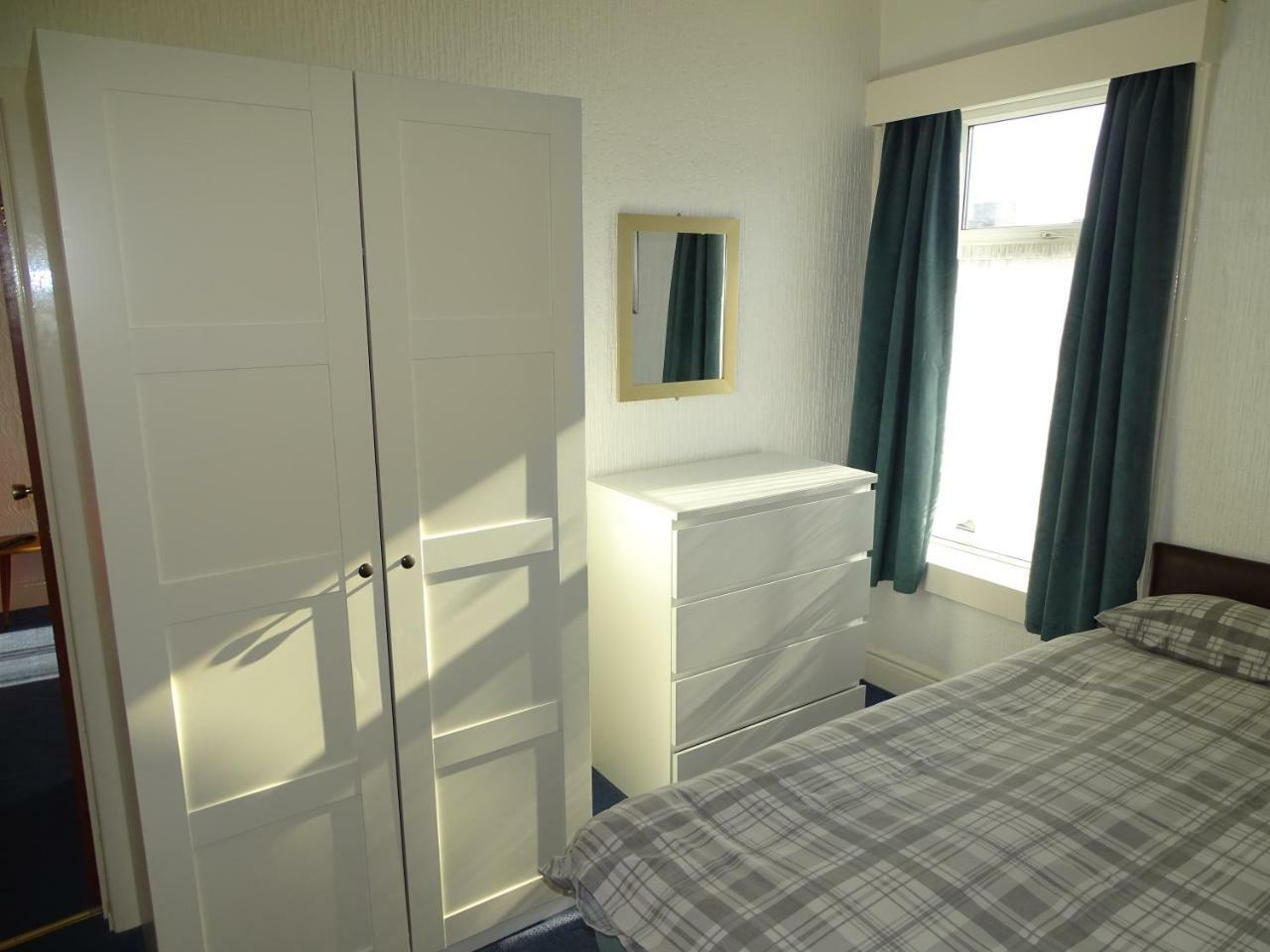 Beeton Villas Holiday Apartments Blackpool Eksteriør bilde