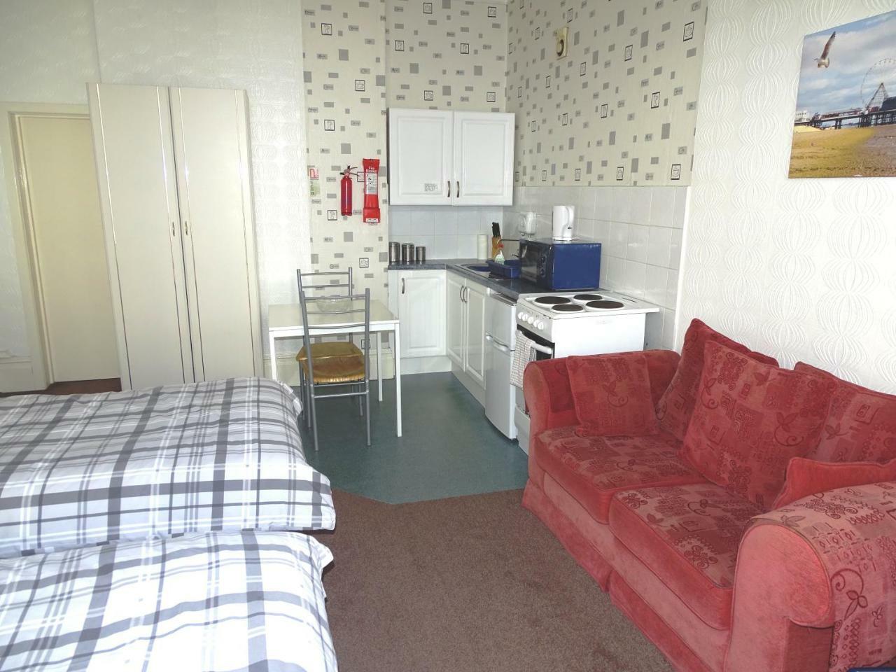 Beeton Villas Holiday Apartments Blackpool Eksteriør bilde